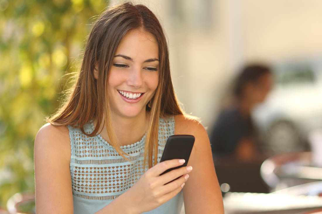 5 Ways To Flirt With A Girl On The Phone